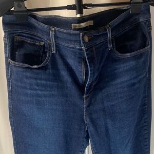 Levi’s 720 High Rise Super Skinny Jeans Women’s 32 Dark Wash Stretch